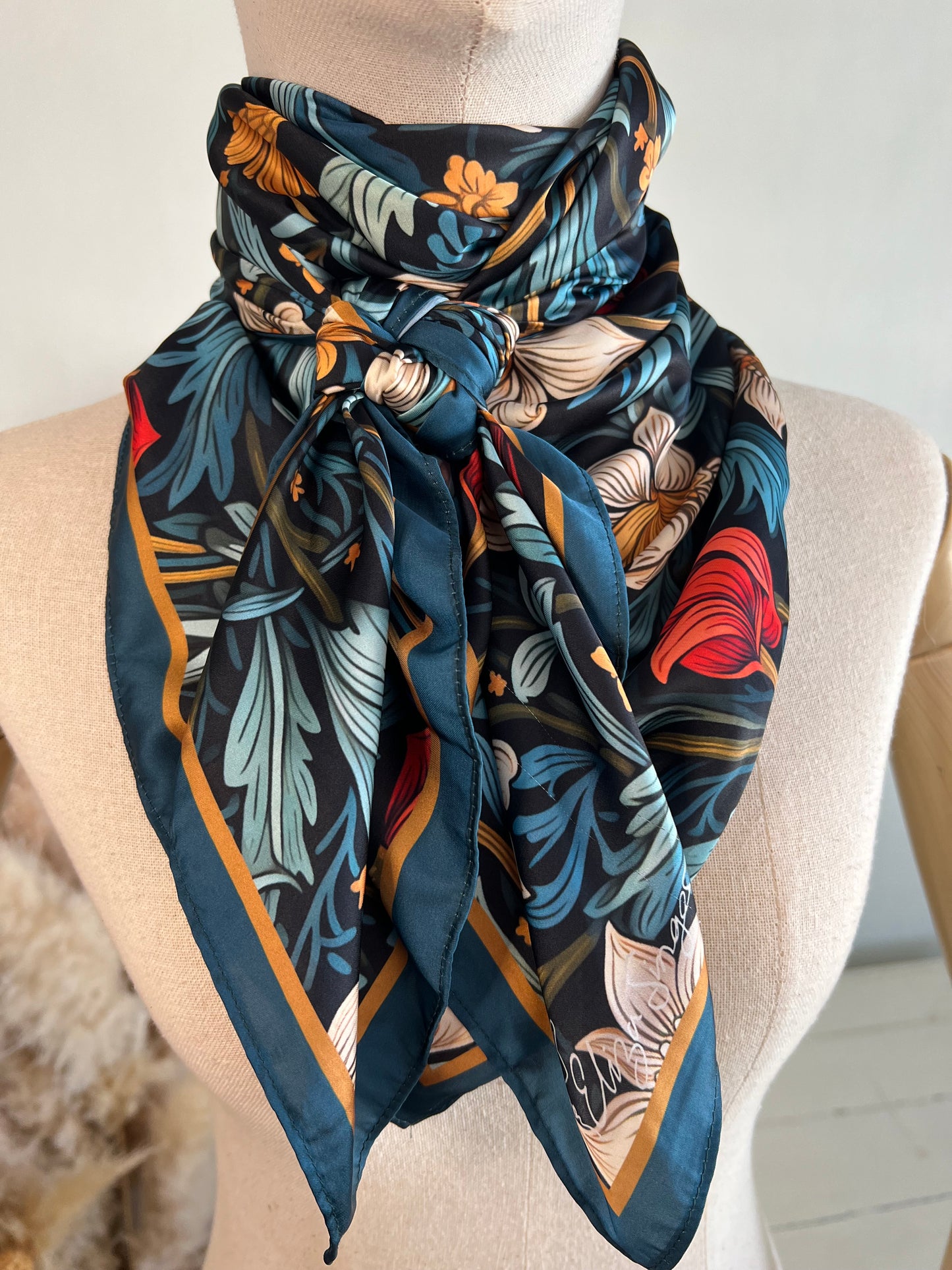 Blue Botanical Bliss Wild Rag